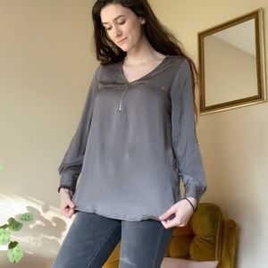 🌸 Silky Gray Blouse